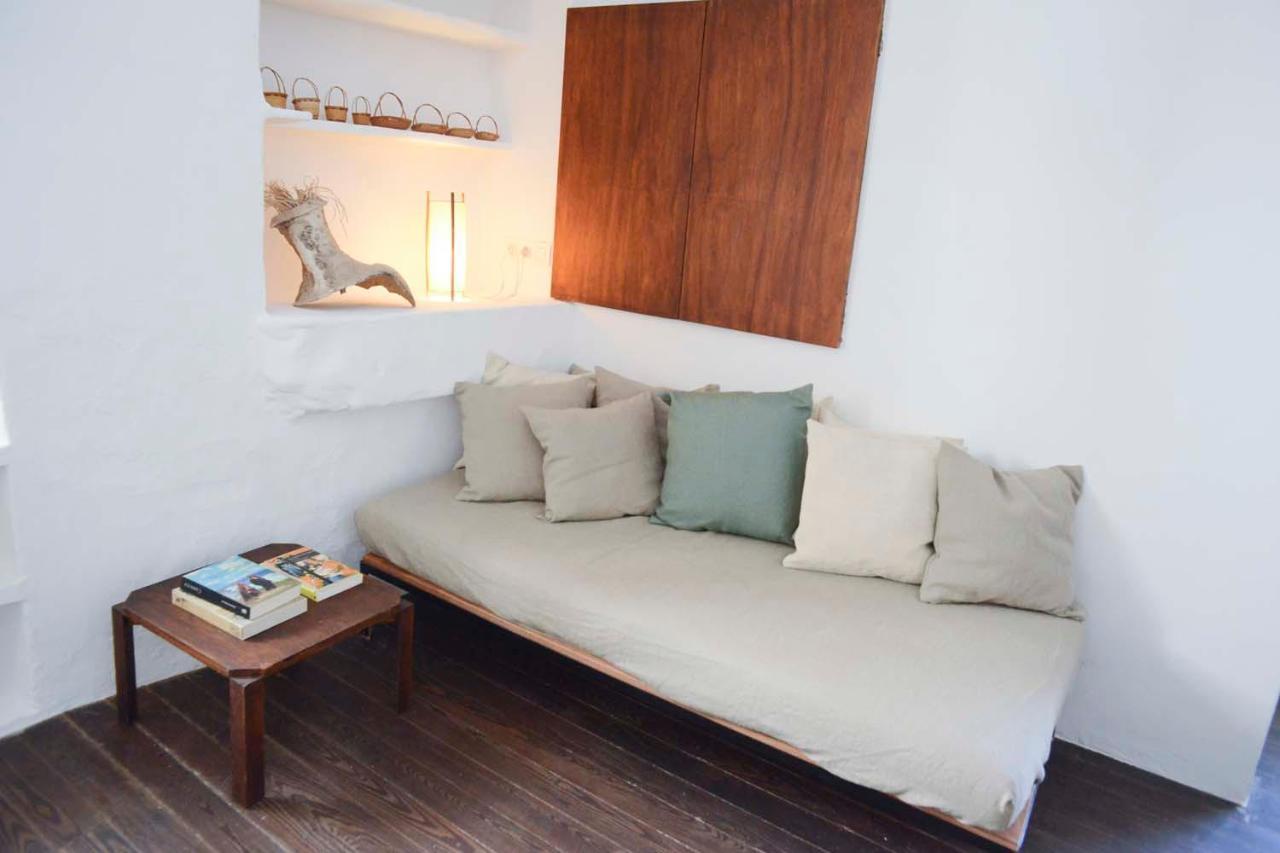 Вилла Cozy Townhouse In The Heart Of Cadaques By By Ja Coderch Экстерьер фото