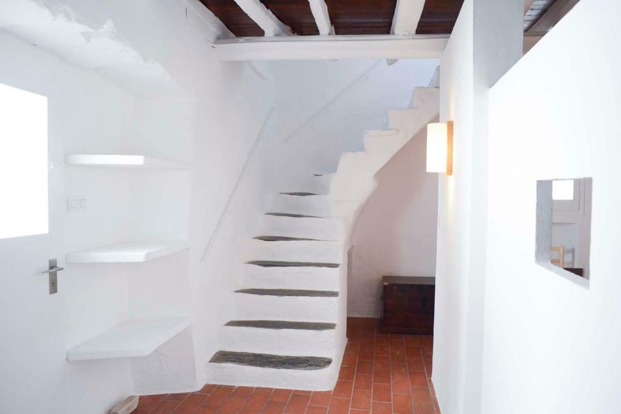 Вилла Cozy Townhouse In The Heart Of Cadaques By By Ja Coderch Экстерьер фото